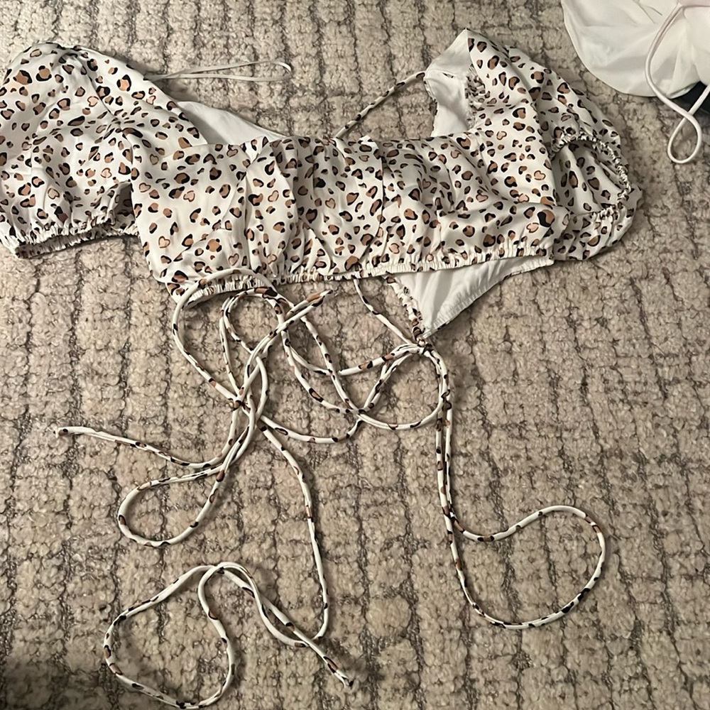 Cheetah print wrap up top princess Polly